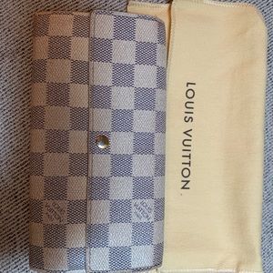 Authentic Louis Vuitton Sarah Wallet Damier Azur